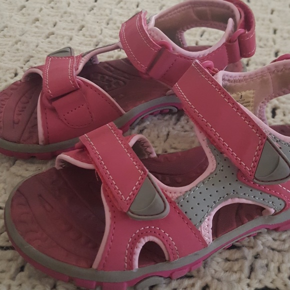 KHOMBU Sandals. - Picture 4 of 8